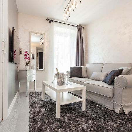 Royal Apartments Ровінь Екстер'єр фото
